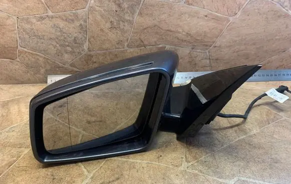 Front door electric wing mirror