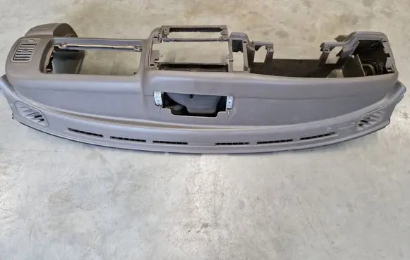 Mitsubishi Pajero Sport I Dashboard 