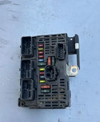 Peugeot 407 BSM Control unit 9656086080 BSML0100 148255608