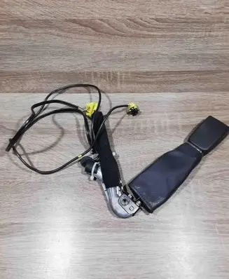 Mercedes-Benz S W220 Front seatbelt buckle 33022721 2208601869