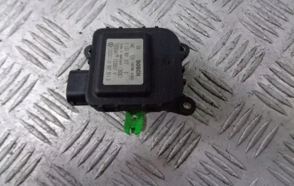 Seat Toledo II (1M) A/C air flow flap actuator/motor 1J1907511D