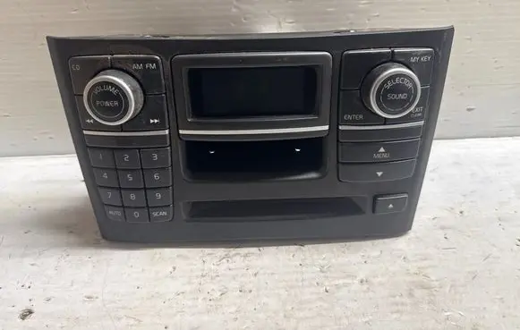 Volvo XC90 Radio/CD/DVD/GPS head unit 30797972