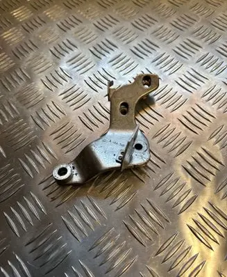 Mercedes-Benz E W213 Fuel filter bracket/mount holder A6541420400
