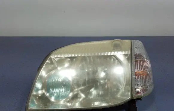 Nissan X-Trail T30 Headlight/headlamp ICHIKOH1682