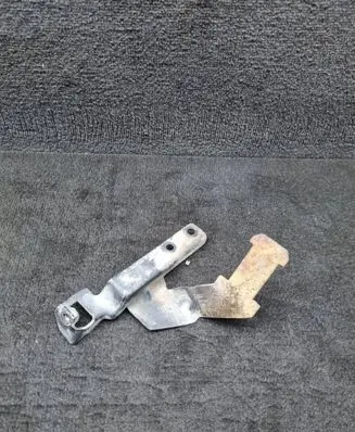 Audi Q7 4L Fuel pump bracket 059130407C