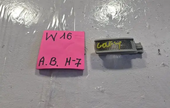 Volkswagen Golf IV Other interior light 3B0947113