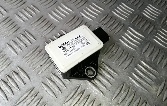 Audi A4 S4 B8 8K ESP acceleration yaw rate sensor 8R0907637B 0265005853