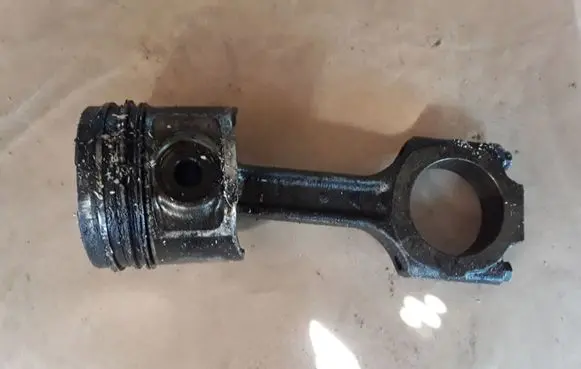 Fiat Stilo Piston with connecting rod NOCODE