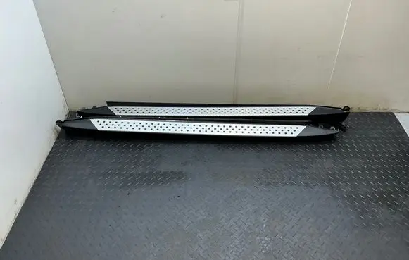 BMW X5 E70 Sill 7163556 7163555 7207197