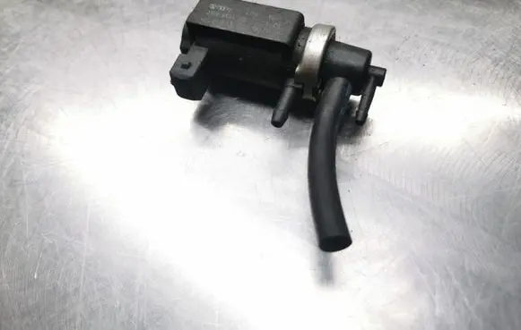 Audi A6 S6 C5 4B Turbo solenoid valve 059906627 72190322