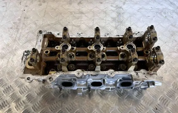Maserati Levante Engine head 2283305