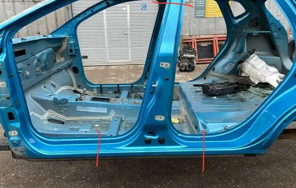 Renault Captur Pillar (middle) 