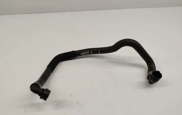 Volvo V60 Engine coolant pipe/hose 32339786