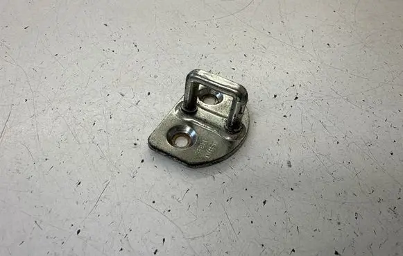 Renault Master III Front door lock loop/hook striker