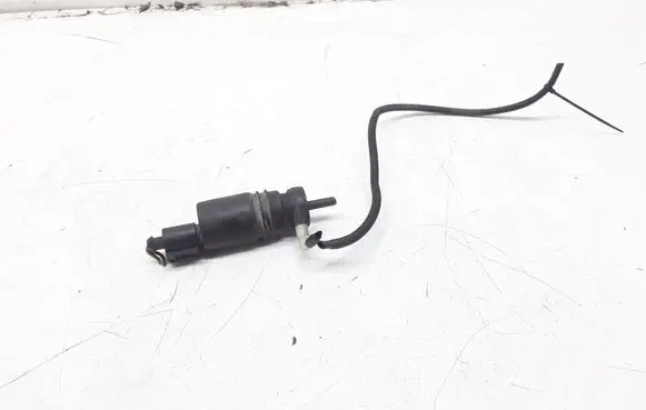 Volkswagen Phaeton Windscreen/windshield washer pump PA6GBGF30