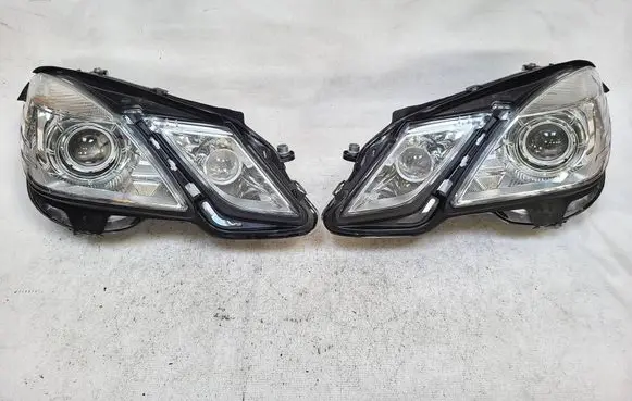 Mercedes-Benz E W212 Headlights/headlamps set A2128205761 A2128205861