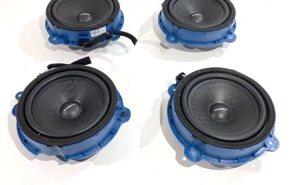 Hyundai Kona I Audio system kit 96330-J9100