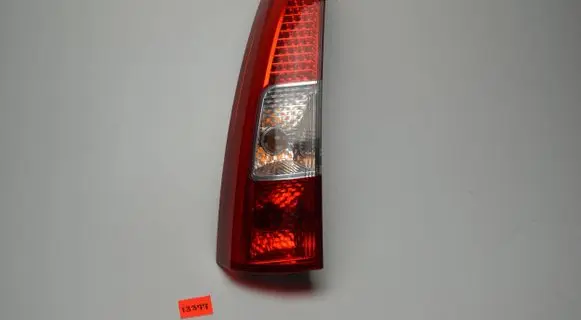 Volvo V70 Rear/tail lights 13377