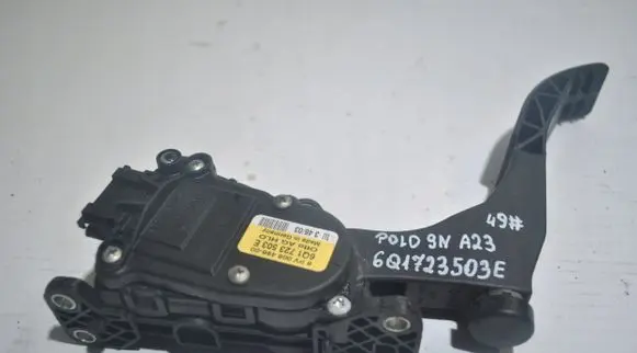 Volkswagen Polo Accelerator throttle pedal 6Q1723503E