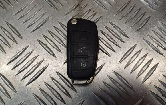Audi A6 S6 C6 4F Ignition key/card 4F0837220D