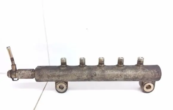 Nissan X-Trail T30 Fuel main line pipe DENSO02G3415