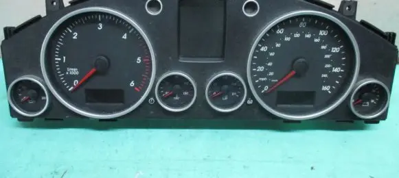 Volkswagen Touareg I Speedometer (instrument cluster) 7L6920970Q 0263655507