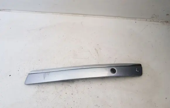 Audi A8 S8 D3 4E Front bumper corner part panel trim 4E0807223AB