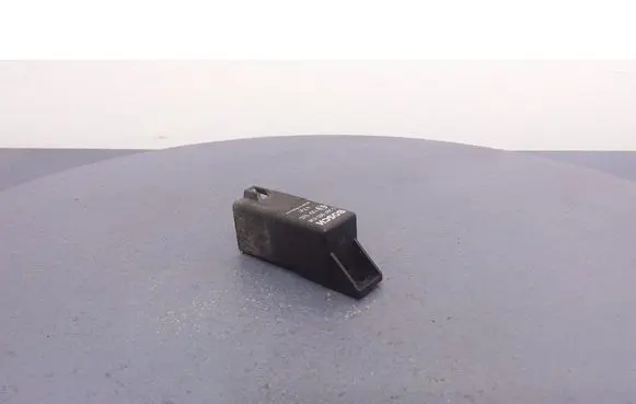 Skoda Fabia Mk2 (5J) Other relay 038907281D
