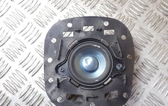 Mercedes-Benz E W211 Panel speaker A1698201802 07307B0232 80ME034