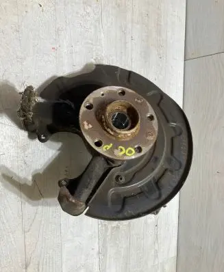 Skoda Octavia Mk3 (5E) Front wheel hub 5q0256