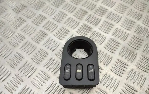 Nissan Qashqai Seat heating switch 96912JD61A