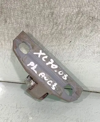 Volvo XC70 Front door upper hinge