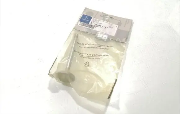Mercedes-Benz 230 280SL R113 Valve A1160500127