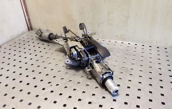 Steering wheel axle