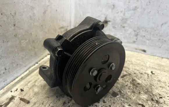Hyundai Santa Fe Water pump HY5904