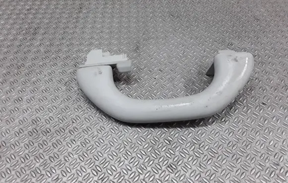 Volkswagen Tiguan Rear interior roof grab handle