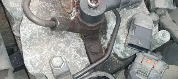 KIA Rio Fuel injector 0445110256 33800-2A400