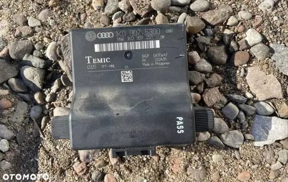 Audi A3 S3 8P Gateway control module 1K0907530D