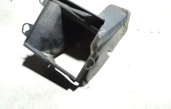 Audi A6 S6 C6 4F Intercooler air channel guide 4F0145333J 4F0145333M