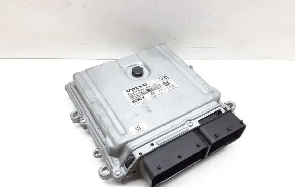Volvo V70 Engine control unit/module 31272462AA 0281012765