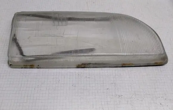 Ford Sierra Headlight lense 42540