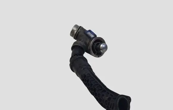 Volvo V40 Turbo air intake inlet pipe/hose 31293679