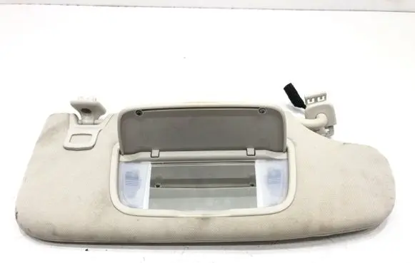 Sun visor