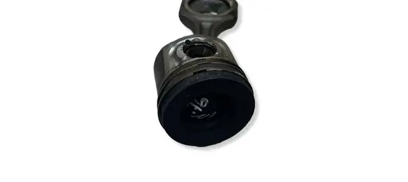 Peugeot 208 I Piston with connecting rod 619