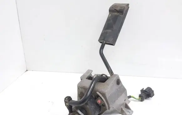 Audi A6 S6 C4 4A Accelerator throttle pedal 4A1721653B 0205001017