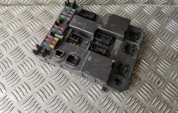 Peugeot 307 Comfort/convenience module 9651197380 9651197380A 9651196680A