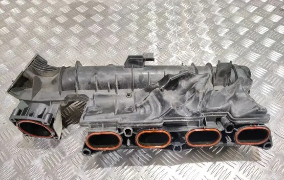 Mercedes-Benz CLA C117 X117 W117 Intake manifold A2700900737 A2701420115 A2700900737Q02