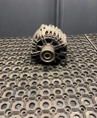 Renault Trafic III (X82) Generator/alternator 2616927A 214005352 231008633R