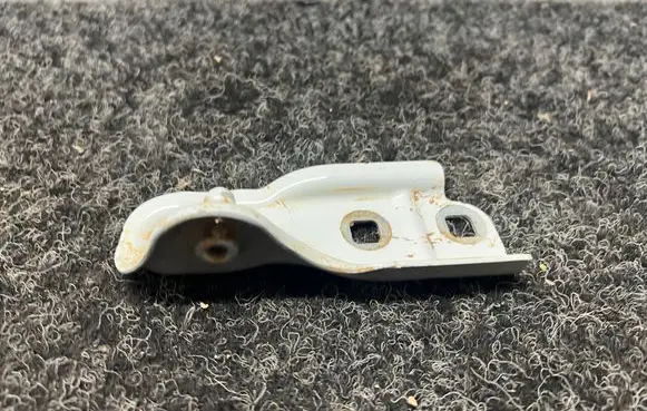 BMW X1 U11 Fender mounting bracket 9883415