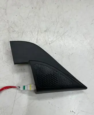 KIA EV6 Front door high frequency speaker